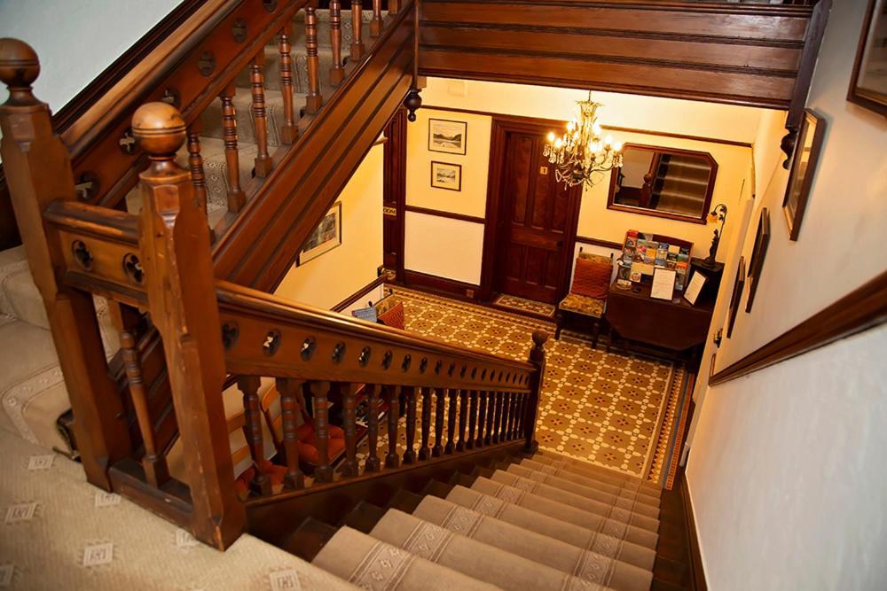 ボウネス＝オン＝ウィンダミア ファー ツリーズ Bed & Breakfast エクステリア 写真